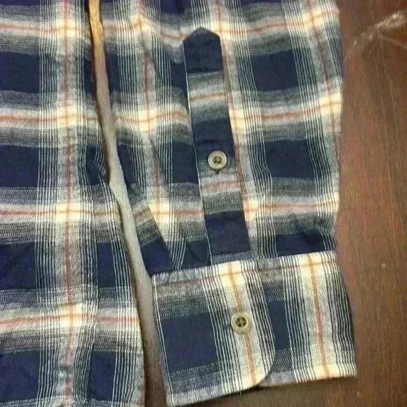 Fish Hippie Company Broadwater Rumfront Collection Plaid size Medium - Picture 4 of 9